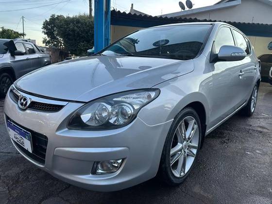 HYUNDAI I30 2.0 MPFI GLS 16V GASOLINA 4P AUTOMÁTICO HYUNDAI I30 2.0 MPFI GLS 16V GASOLINA 4P AUTOMÁTICO
